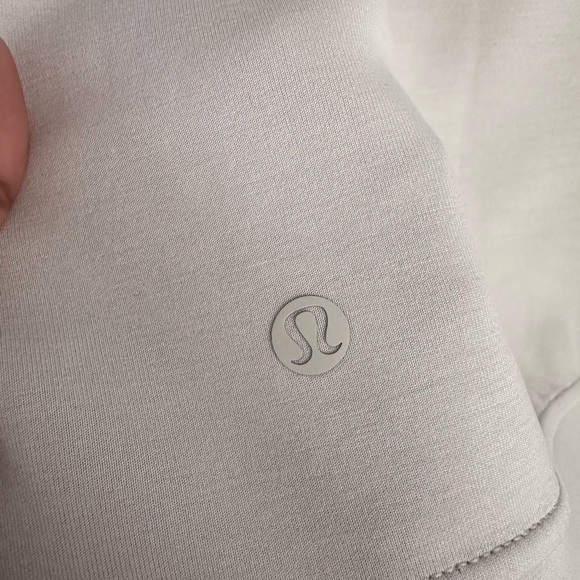 LULULEMON Softstreme Hoodie SQUARE DOT SIZE 2 women’s bone white - Picture 7 of 8